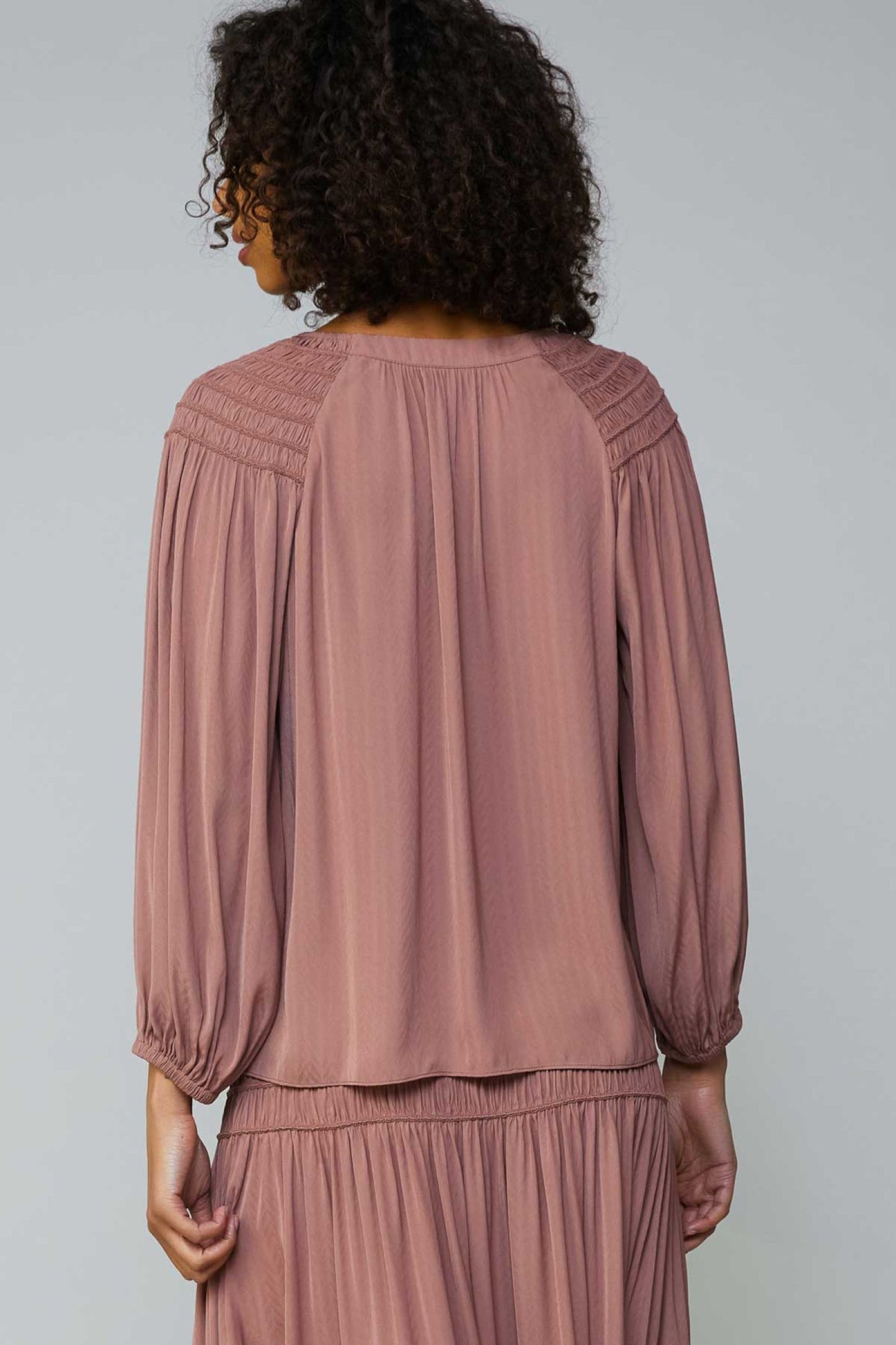 CURRENT AIR LONG SLEEVE SPLIT NECK WITH BUTTON BLOUSE - Devine 23