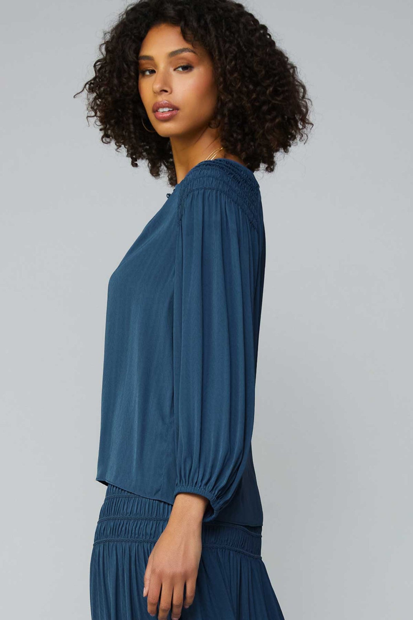 CURRENT AIR LONG SLEEVE SPLIT NECK WITH BUTTON BLOUSE - Devine 23
