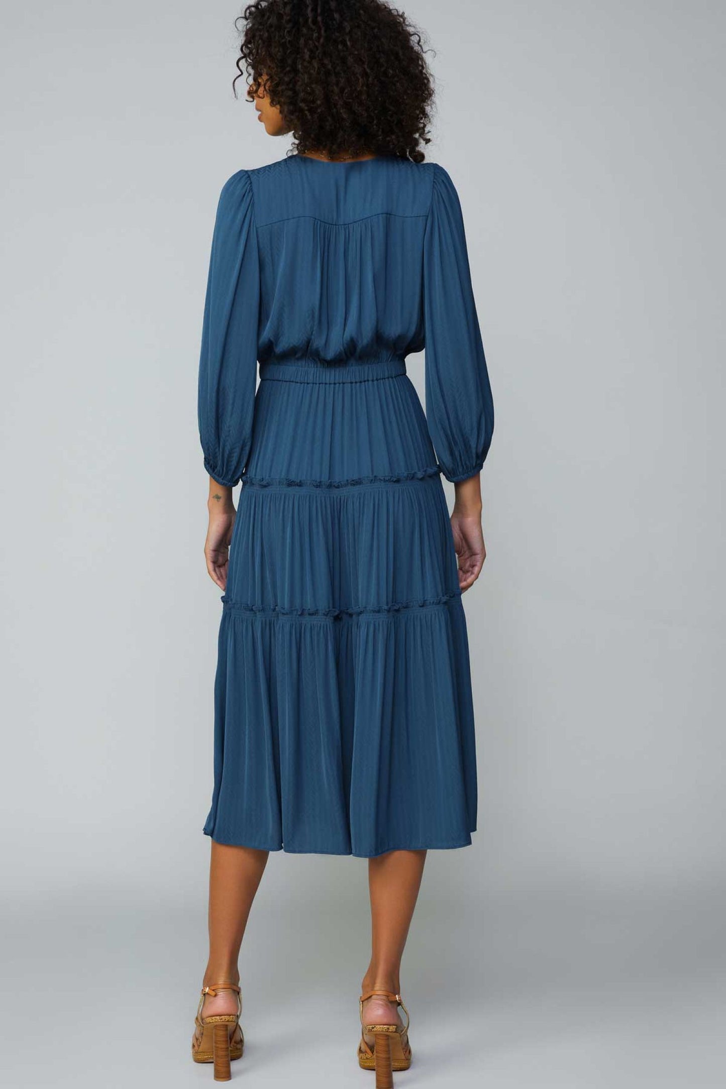 CURRENT AIR LONG SLEEVE TIERED MIDI DRESS - Devine 23