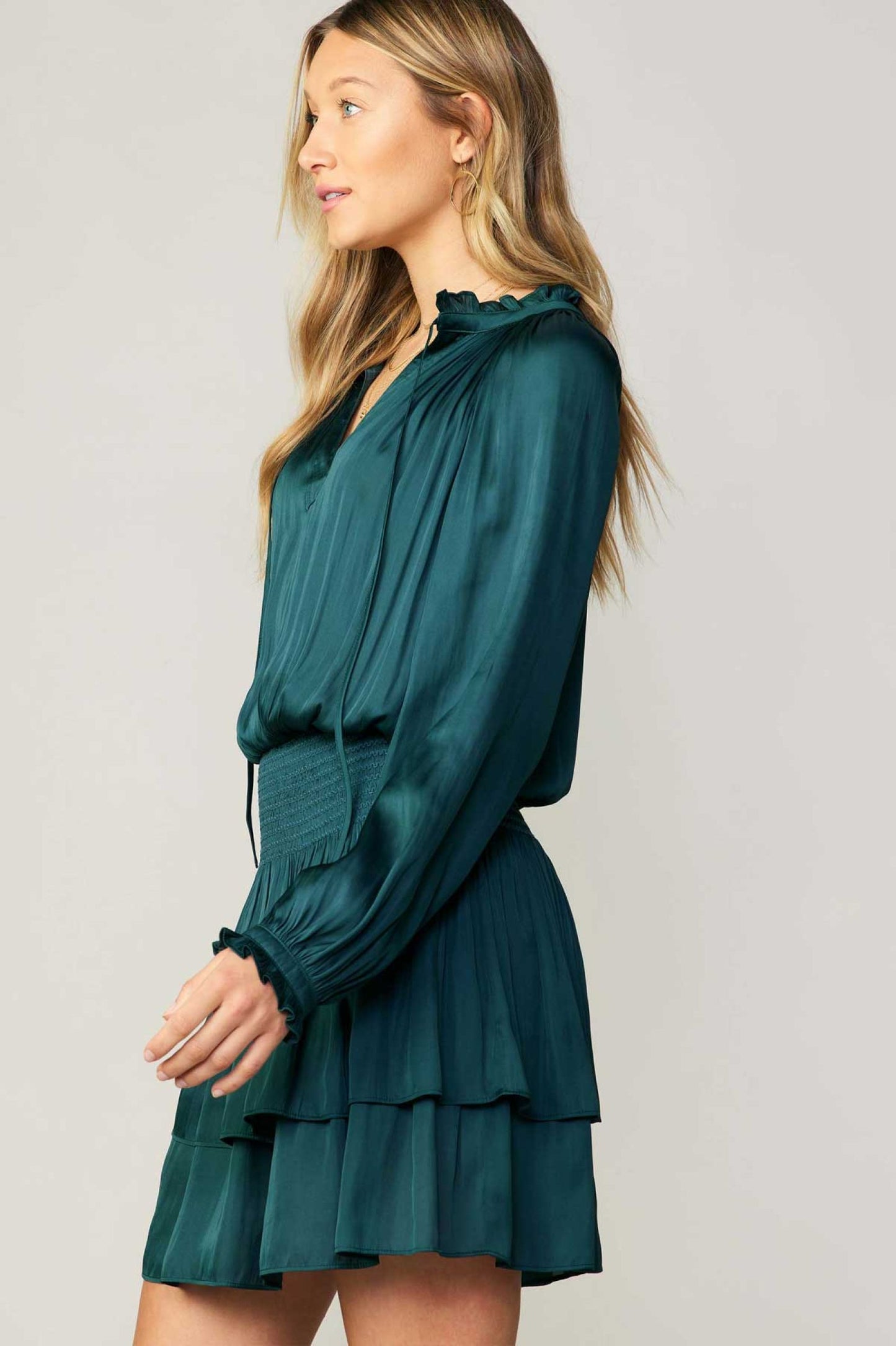 CURRENT AIR LONG-SLEEVE V- NECK DRESS - Devine 23