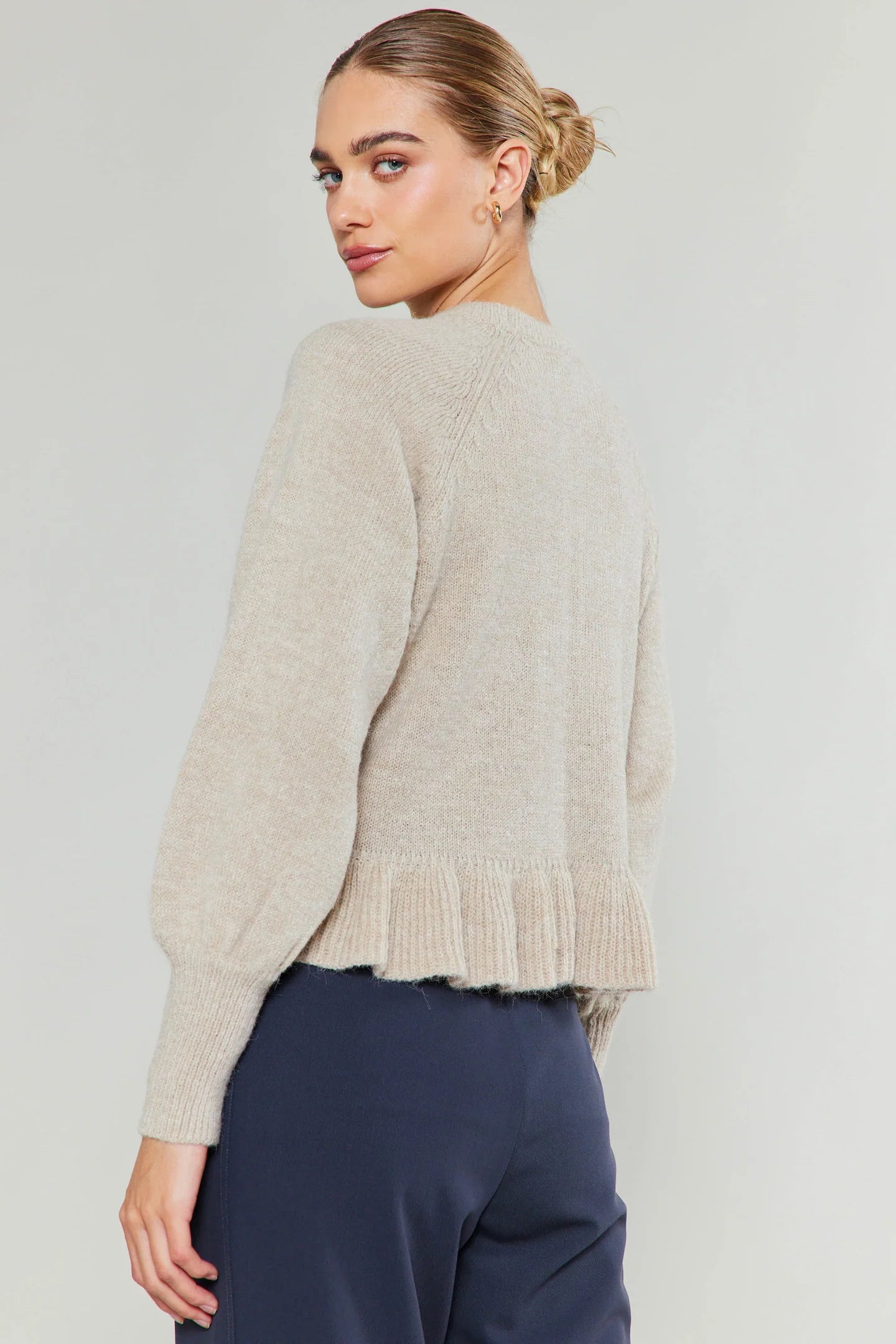 CURRENT AIR LONG BALLOON SLEEVE ROUND NECK SWEATER - Devine 23
