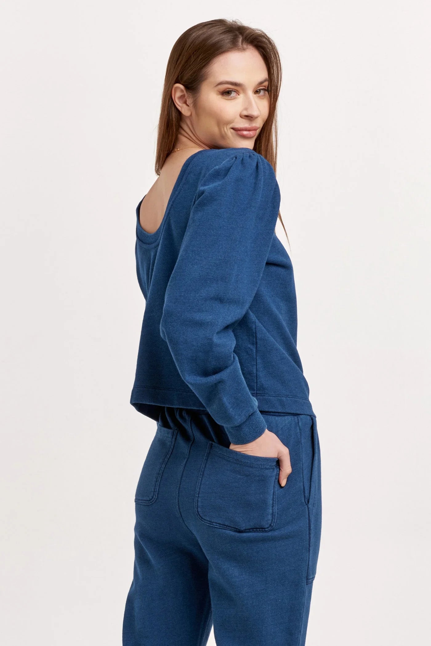 DEAR JOHN SCOOP BACK SWEATSHIRT - Devine 23