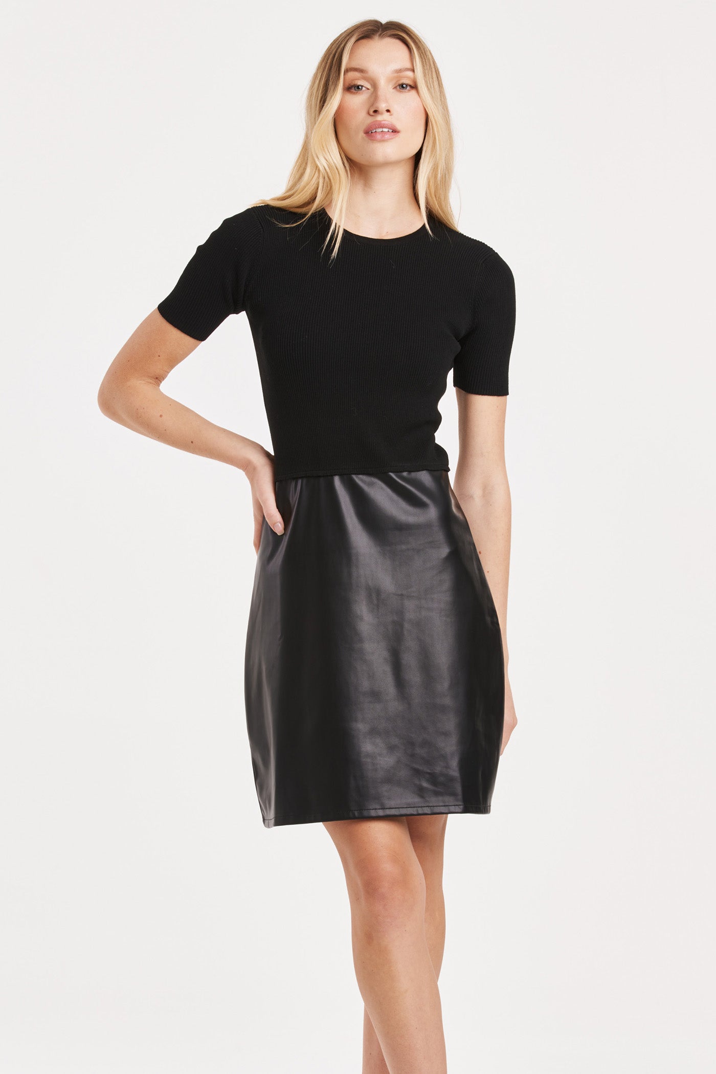 Another Love Short Sleeve Dress - Devine 23