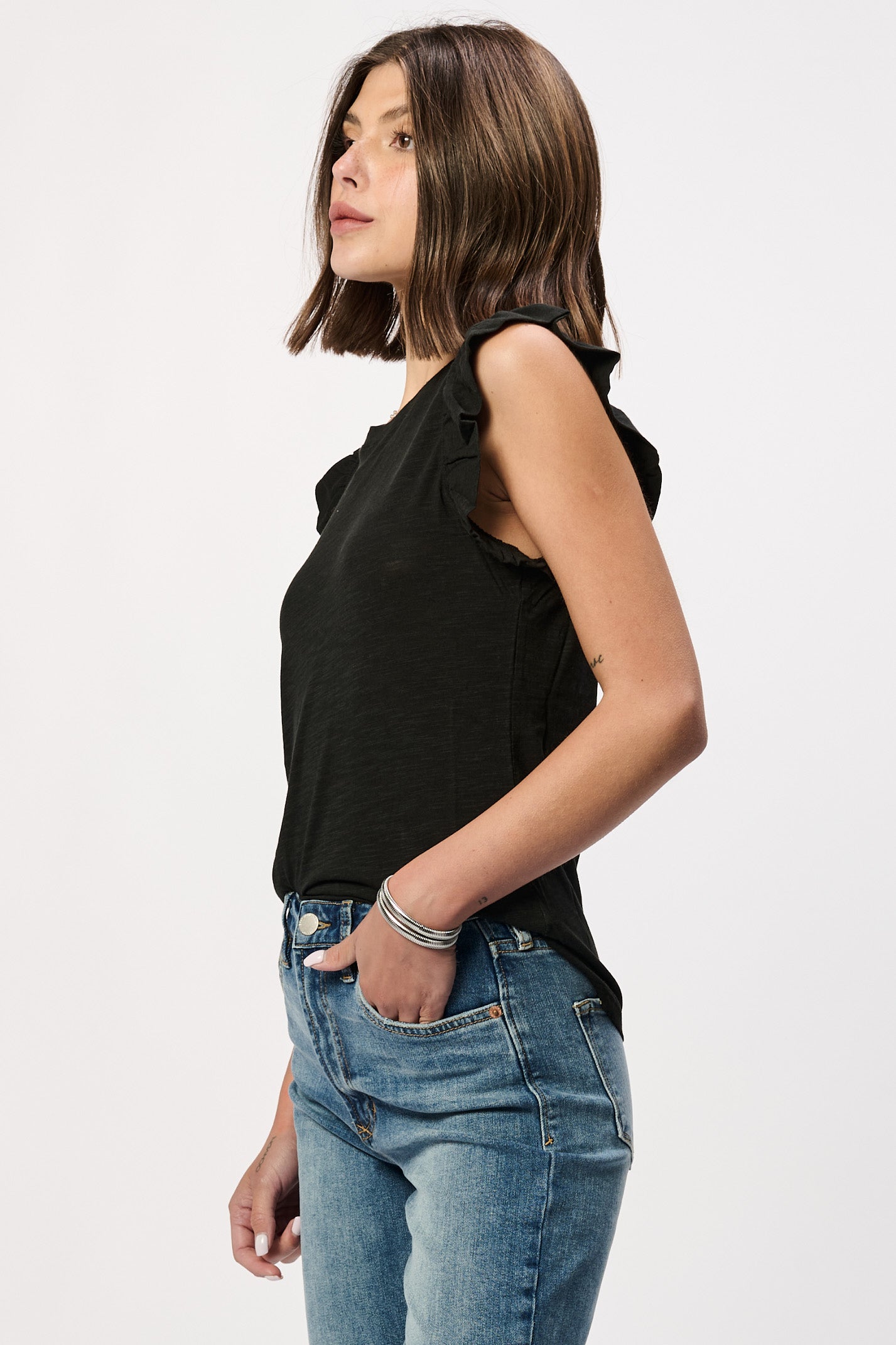ANOTHER LOVE RUFFLE TRIMMED SLEEVE SLUB TANK TOP - Devine 23