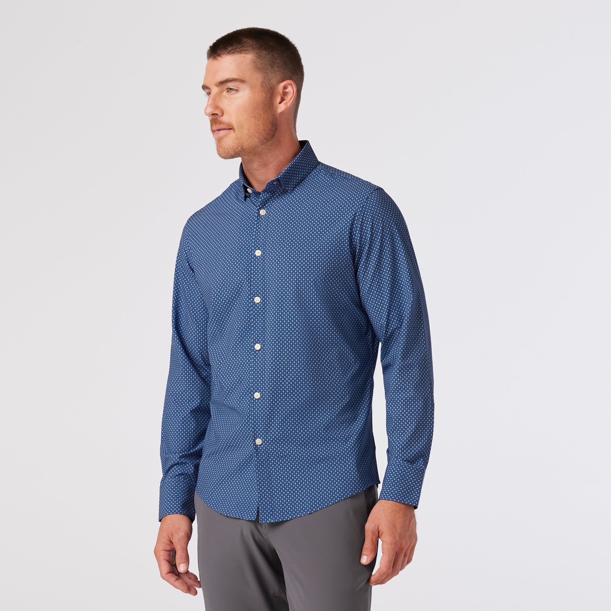 MIZZEN+MAIN Men's Trim Leeward No Tuck Dress Shirt MIZZEN+MAIN Men's Trim Leeward No Tuck Dress Shirt